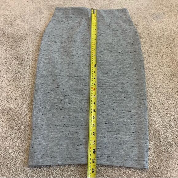 Aritzia Wilfred stretchy gray Lis midi skirt size small - Picture 10 of 11